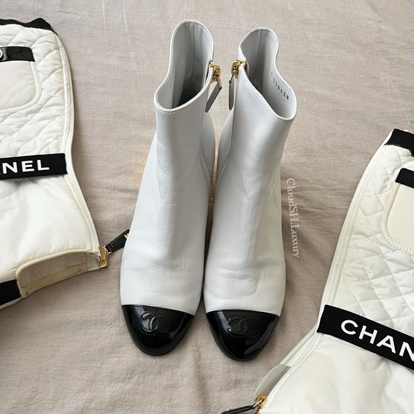 ❌❌ Chanel 2 in 1 White CC Logo Boots G38428 - Size 38 - Picture 6 of 16